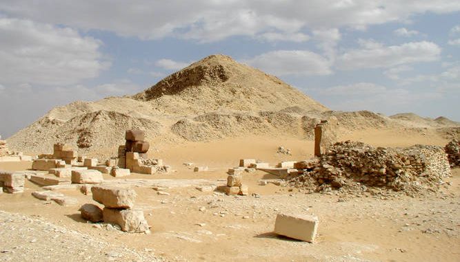 هرم «پِپی دوم» | Pyramid of Pepi II